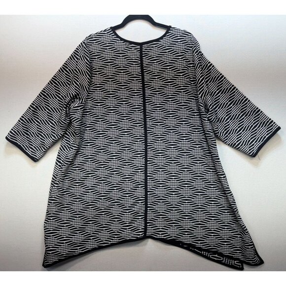 Cj Banks Womens Tunic Top Round Neck Asymmetrical Size 3X Black White 3/4 Sleeve - Picture 2 of 12